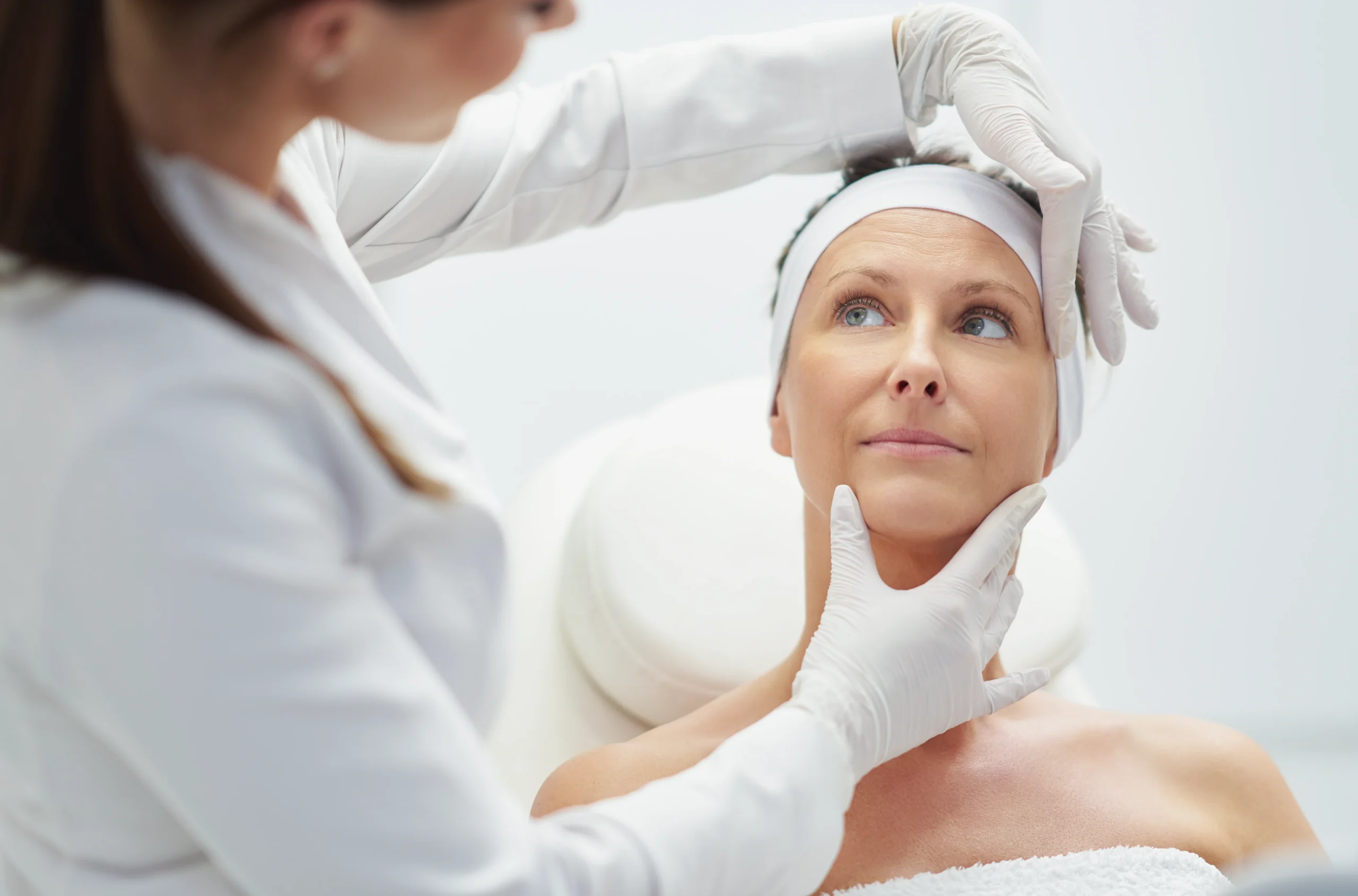 Dermal filler and facial contouring consultation at AETÉ Skin Ritual in Marylebone